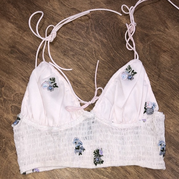 Forever 21 small pink floral embroidered delicate bralette - Picture 2 of 5